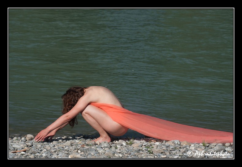 029 Sur les galets de la rivière 2
